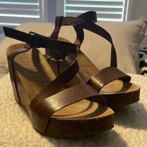 Blowfish wedges size 6 womens